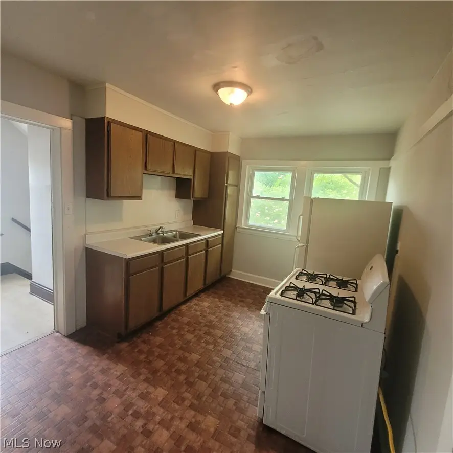 3219 W 114th Street, Cleveland, OH 44111 - #2