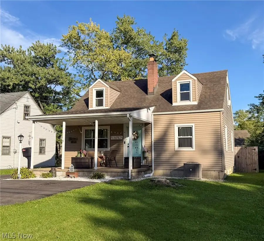 3931 Hopkins Road, Youngstown, OH 44511 - #2
