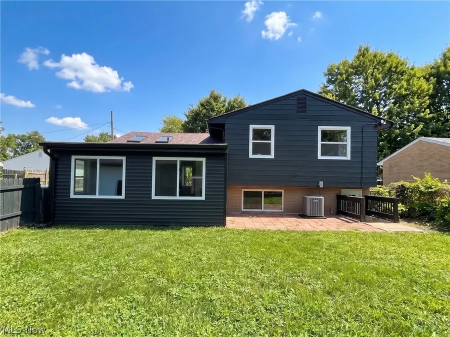 793 Georgetown Avenue, Elyria, OH 44035 - #2