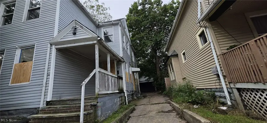 3248 W 90th Street, Cleveland, OH 44102 - #2