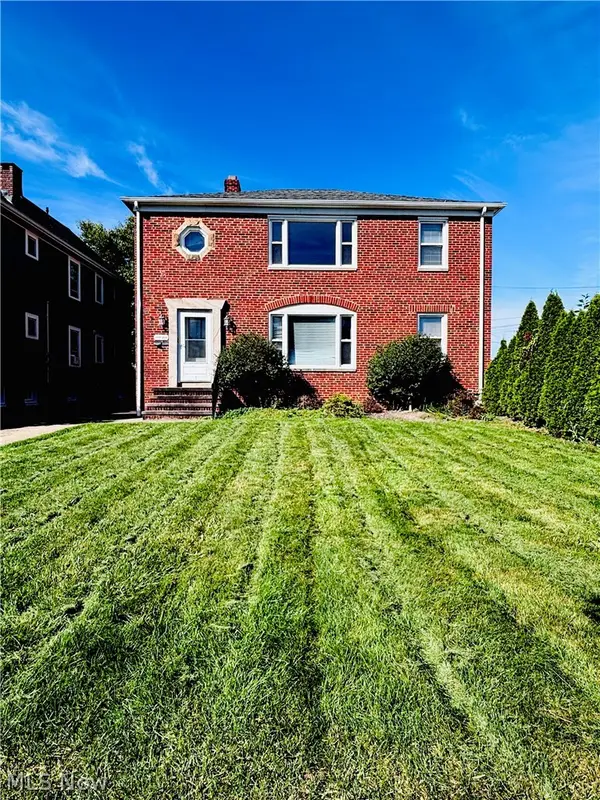 2024 Carabel Avenue, Lakewood, OH 44107