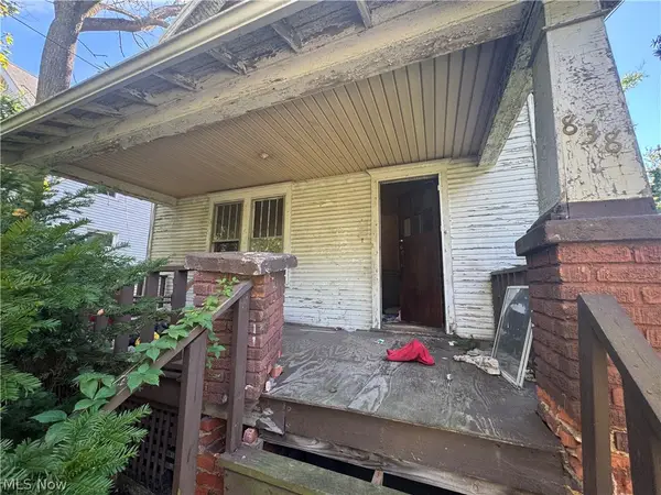 838 Fess Avenue, Akron, OH 44307