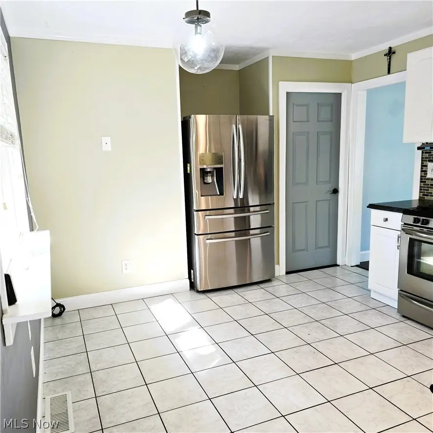 425 Bridle Lane, Berea, OH 44017 - #3