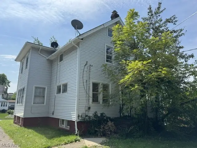 3219 E Overlook Road, Cleveland Heights, OH 44118 - #2