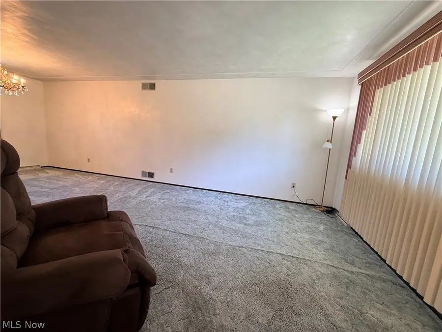 221 Frostview Drive, Wintersville, OH 43953 - #3