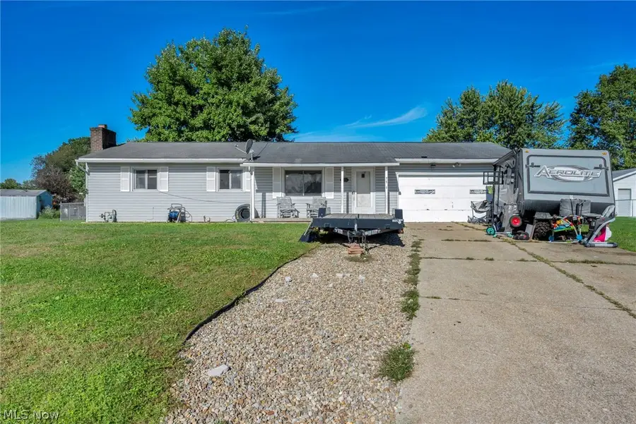 751 Ries Nw Circle, Canal Fulton, OH 44614 - #2
