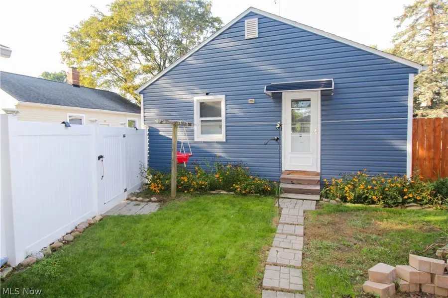 2476 Albrecht Avenue, Akron, OH 44312 - #2