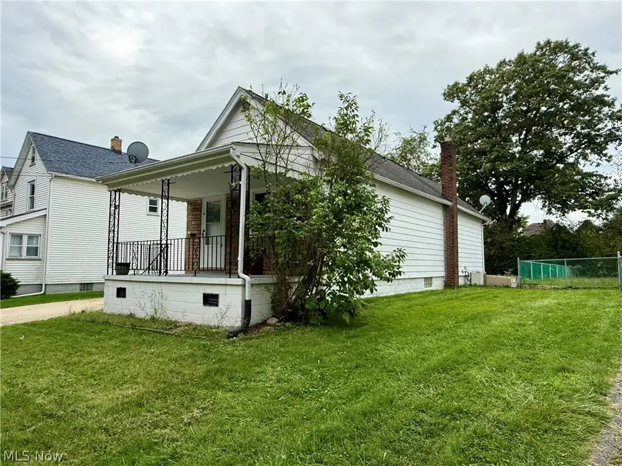 38 Regent Street, Campbell, OH 44405 - #2