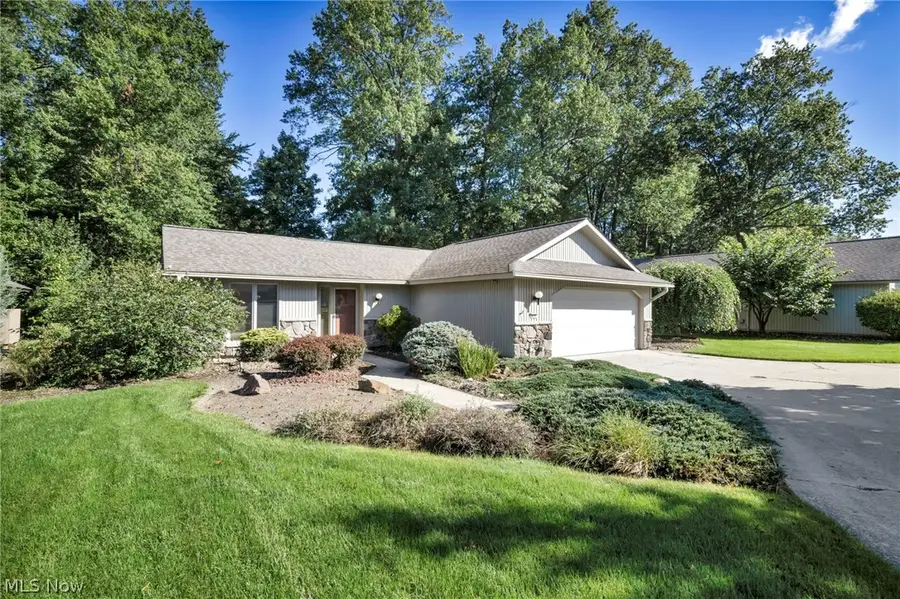 8672 Gatewood Drive, North Ridgeville, OH 44039 - #2