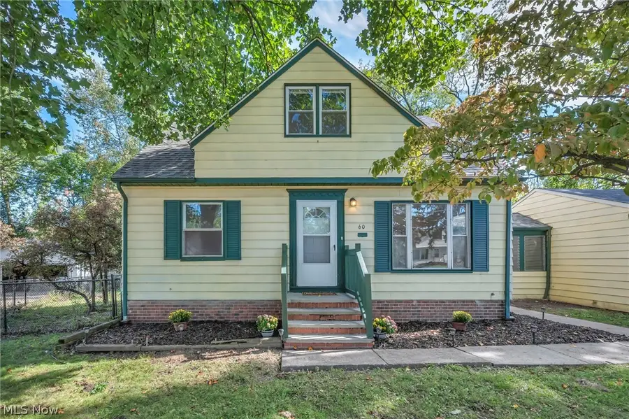 60 Greencroft Road, Bedford, OH 44146 - #2