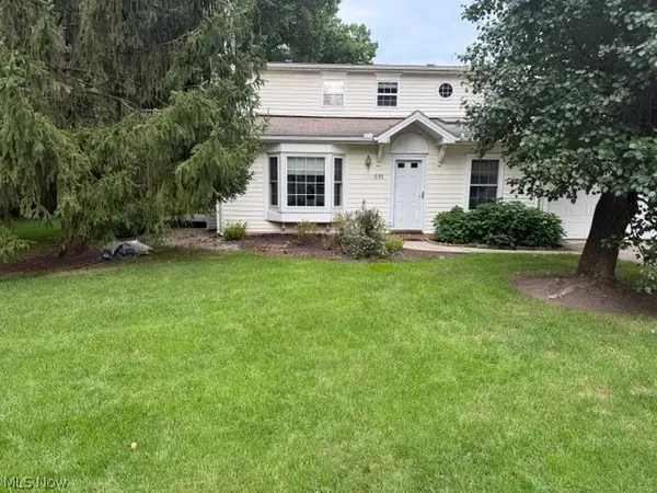 691 S Point Trail, Berea, OH 44017