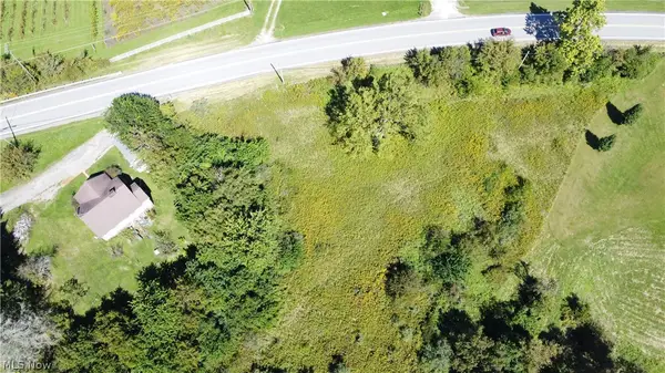 1749 Us 250, Adena, OH 43901