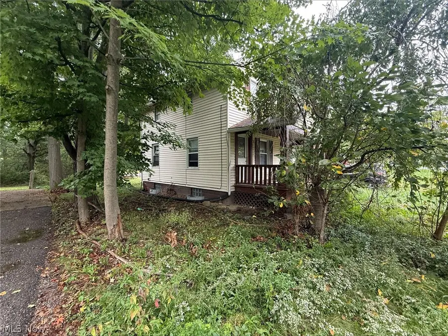 1033 Fairfield Road, Alliance, OH 44601 - #2