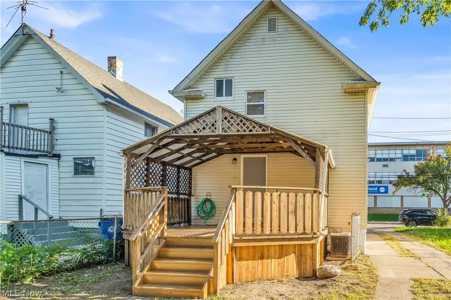 3212 Montclair Avenue, Cleveland, OH 44109 - #3