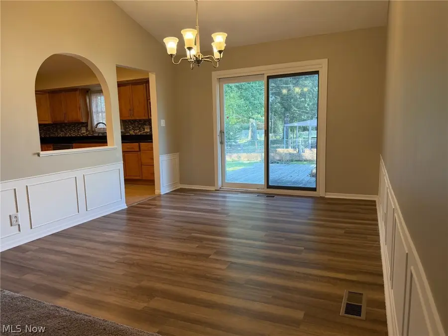 28096 Edgepark Drive, North Olmsted, OH 44070 - #3