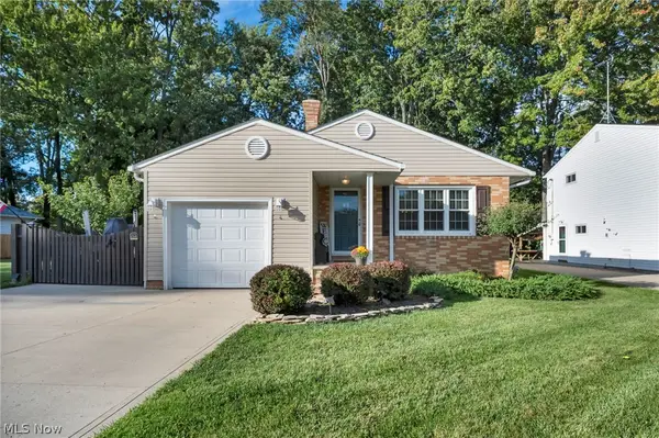 34853 Lakeshore Boulevard, Timberlake, OH 44095