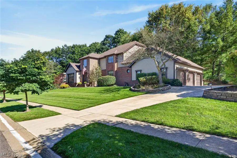 481 Lake Of The Woods Boulevard, Akron, OH 44333 - #2