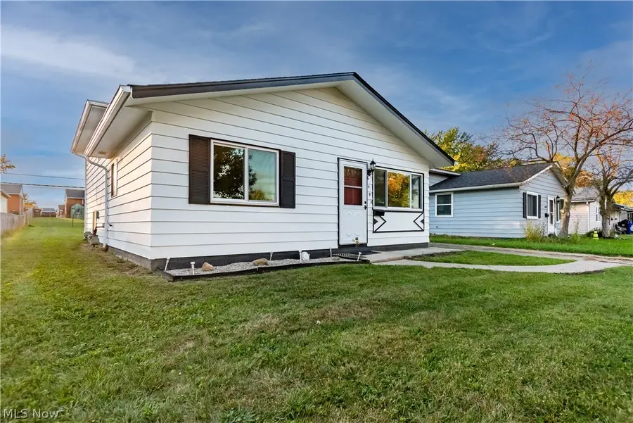 6498 Edgehurst Drive, Brook Park, OH 44142 - #2