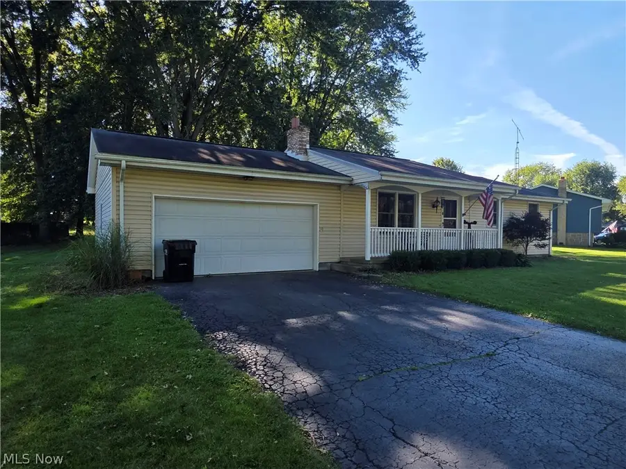 46429 Dogwood Circle, New Waterford, OH 44445 - #2