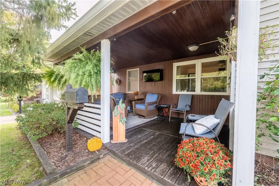 140 S Bon Air Avenue, Youngstown, OH 44509 - #2