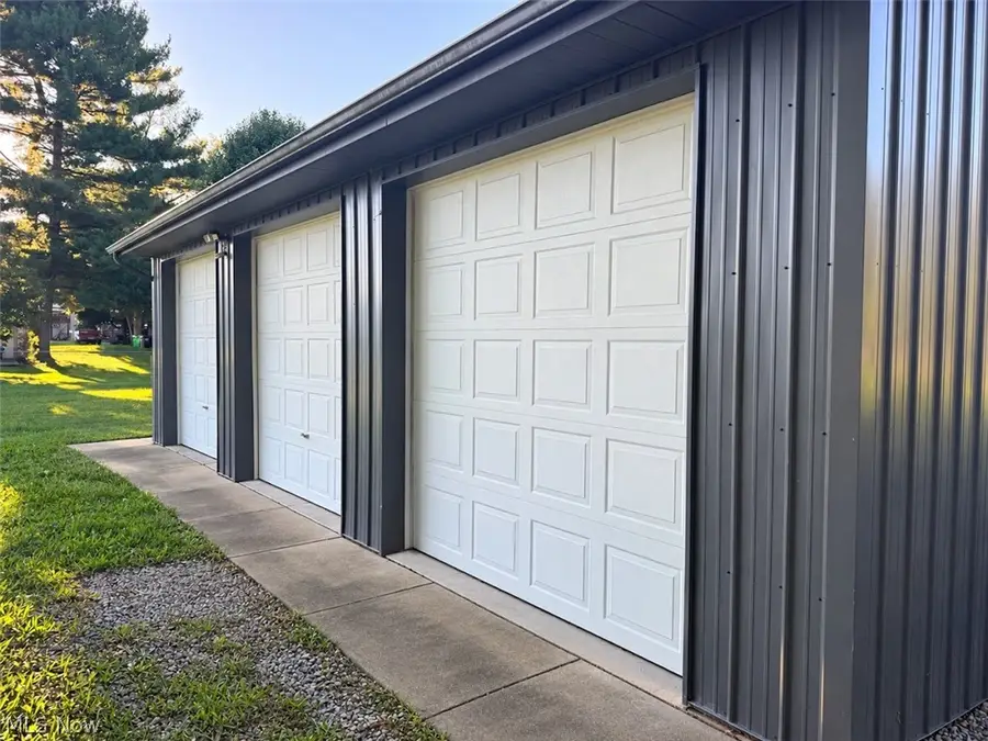 132 4th Ne Street, Strasburg, OH 44680 - #3