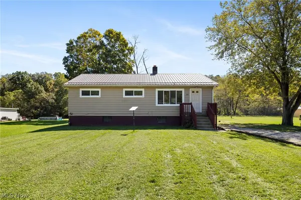 84 Devore Street, Adena, OH 43901