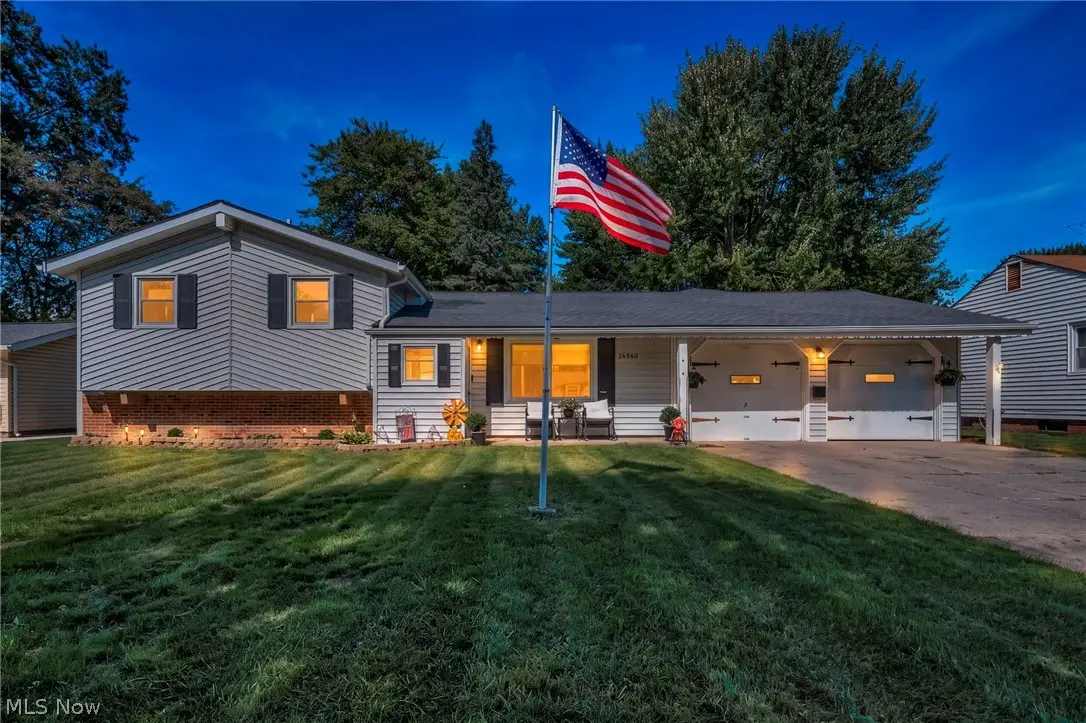 26940 Westwood Lane, Olmsted, OH 44138 - #1