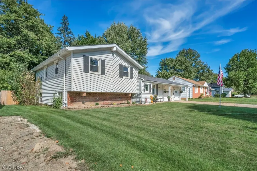 26940 Westwood Lane, Olmsted, OH 44138 - #3