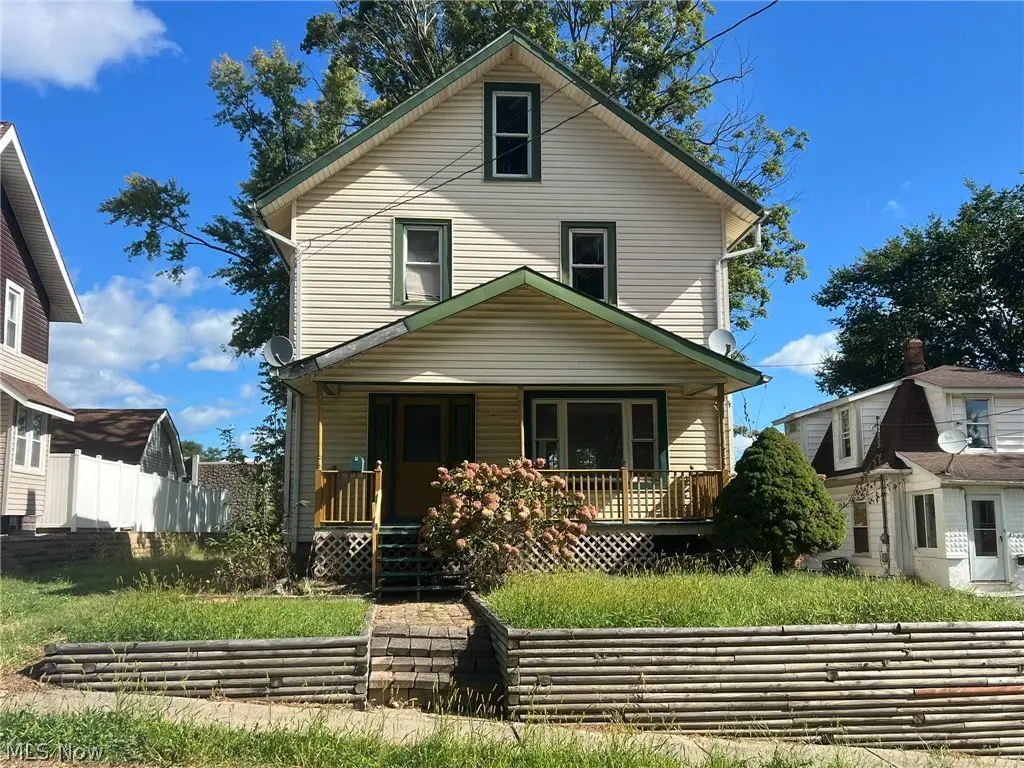 107 Elmwood Avenue, Barberton, OH 44203 - #1