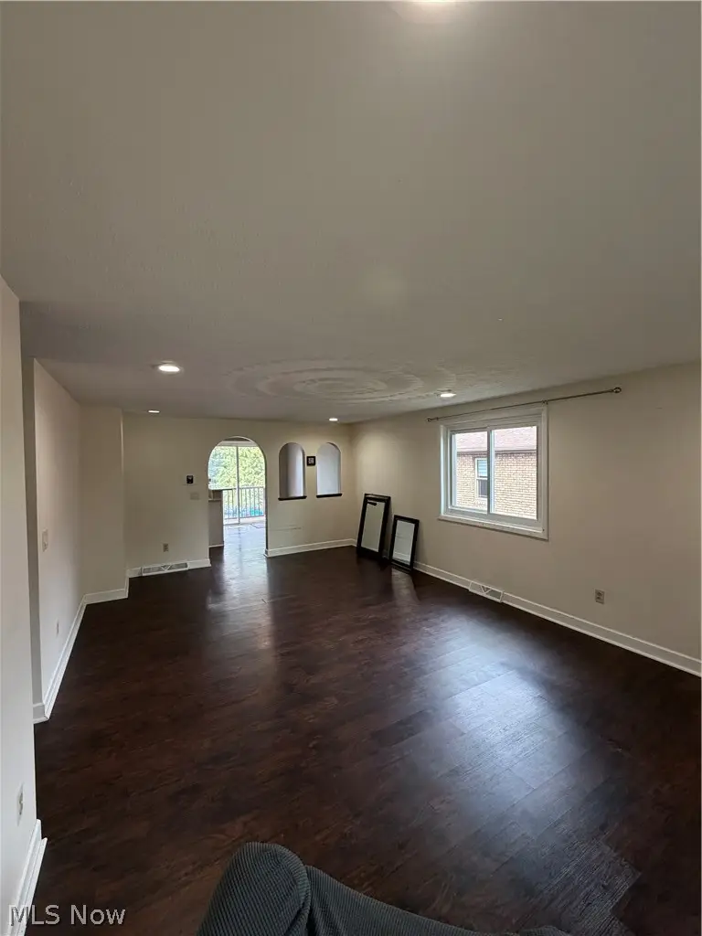 6425 Woodmoor Nw Avenue, Canton, OH 44718 - #2