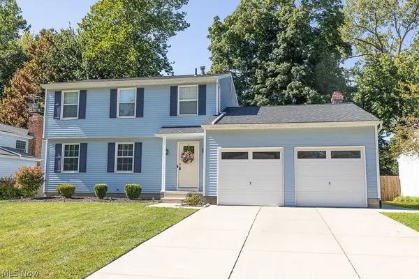 5812 Marine Parkway, Mentor on the Lake, OH 44060