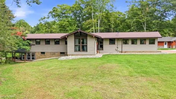 2819 Cadwallader Sonk Road, Cortland, OH 44410