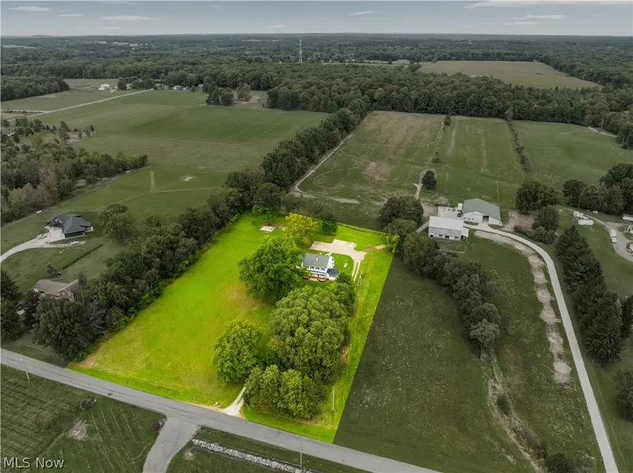 12099 Snode Ne Street, Alliance, OH 44601 - #3