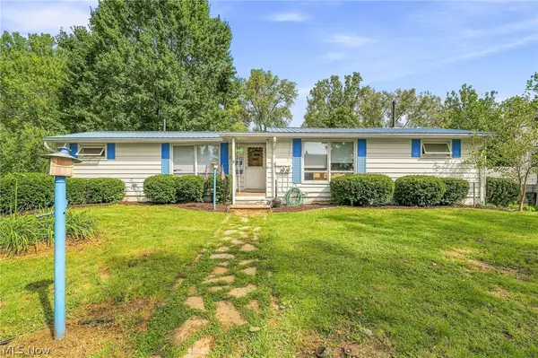 277 Devinney Avenue, Louisville, OH 44641