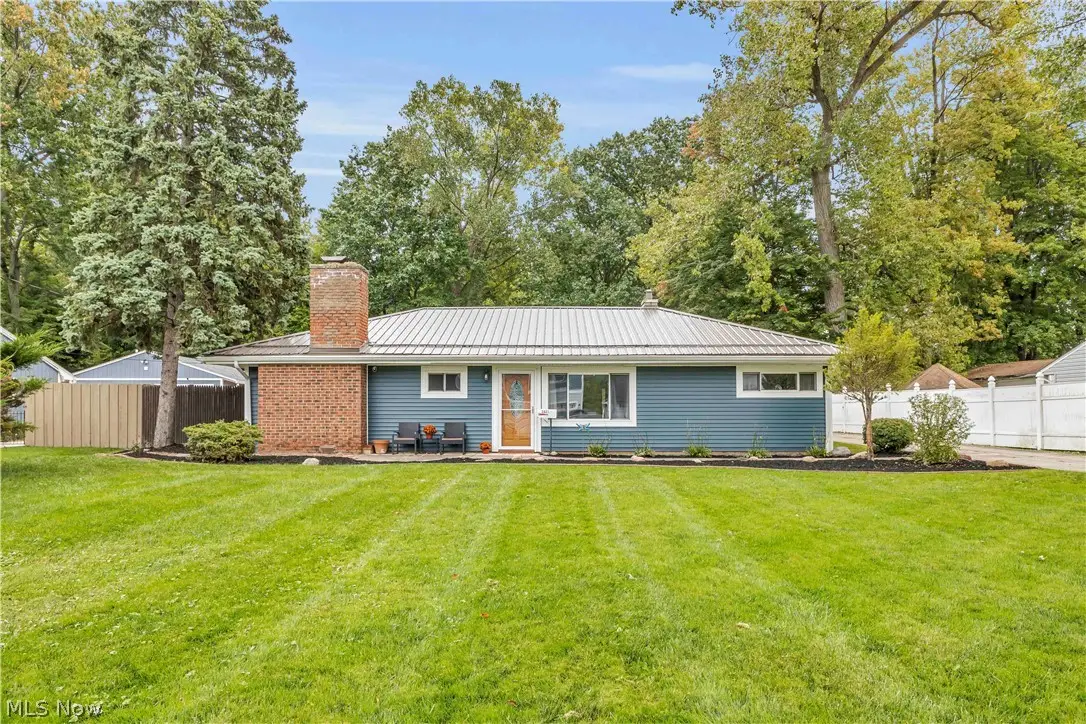 5821 Lake Road, Mentor On The Lake, OH 44060 - #1