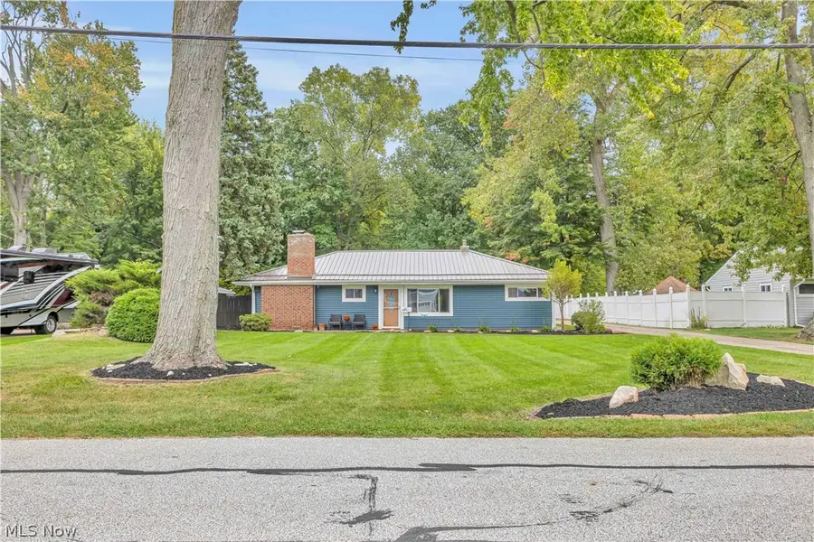 5821 Lake Road, Mentor On The Lake, OH 44060 - #2