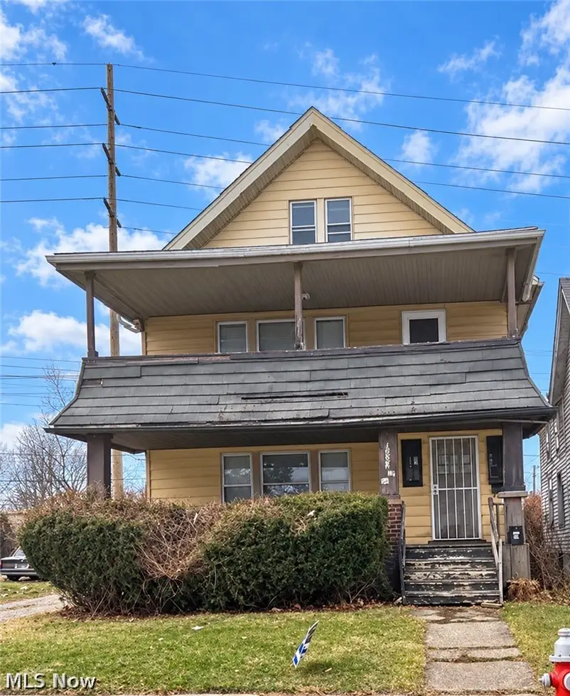 15506 Elderwood Avenue, Cleveland, OH 44112 - #1