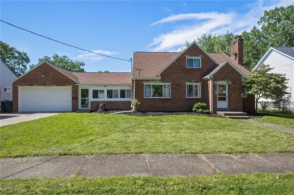 860 Meridian Street, Akron, OH 44310