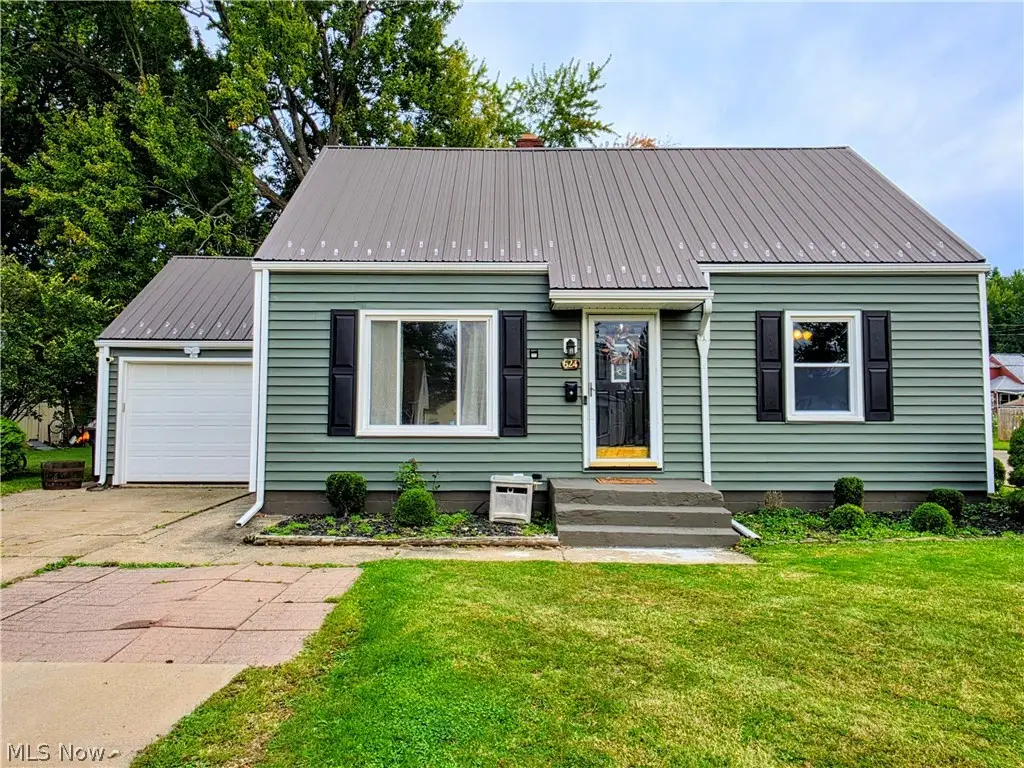 624 Bonnie Brae, Warren, OH 44483 - #1