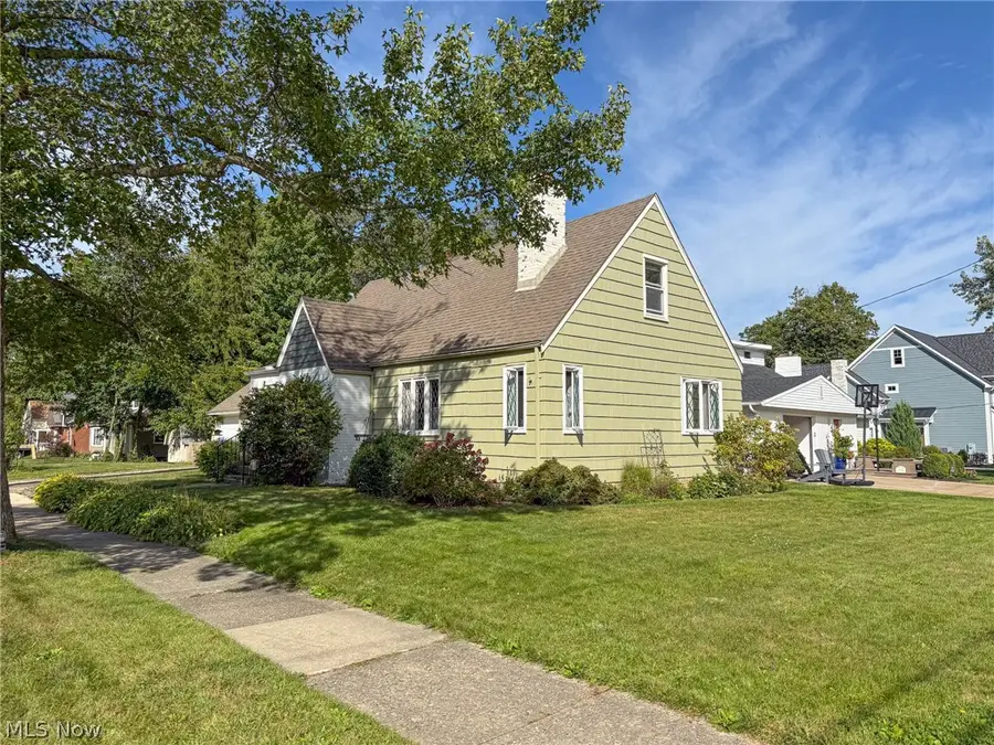 434 Glen Park Drive, Bay Village, OH 44140 - #3