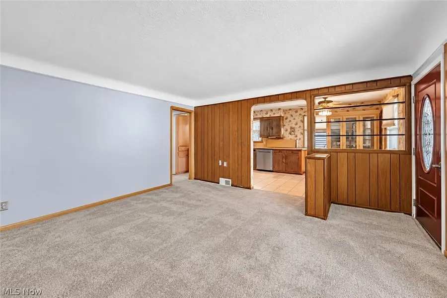 6009 Biddulph Road, Brooklyn, OH 44144 - #3