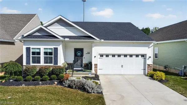 752 Hampshire Court, Amherst, OH 44001