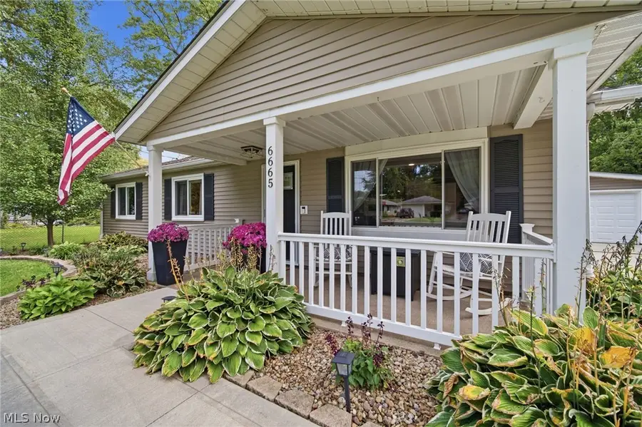 6665 Pinetree Drive, Mentor, OH 44060 - #2