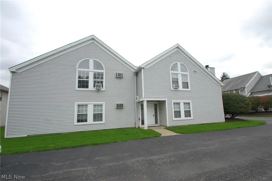7488 Huntington Drive, Boardman, OH 44512 - #2