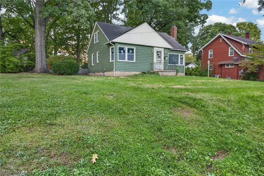 132 S Main Street, Austintown, OH 44515 - #2