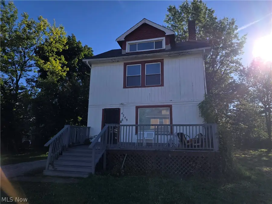 4249 E 133rd Street, Cleveland, OH 44105 - #2