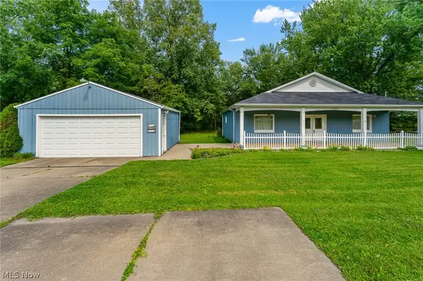 13597 Woodworth Road, New Springfield, OH 44443