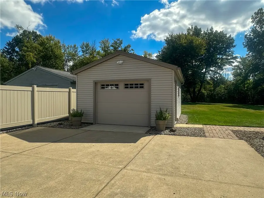 419 Secrist Lane, Girard, OH 44420 - #3