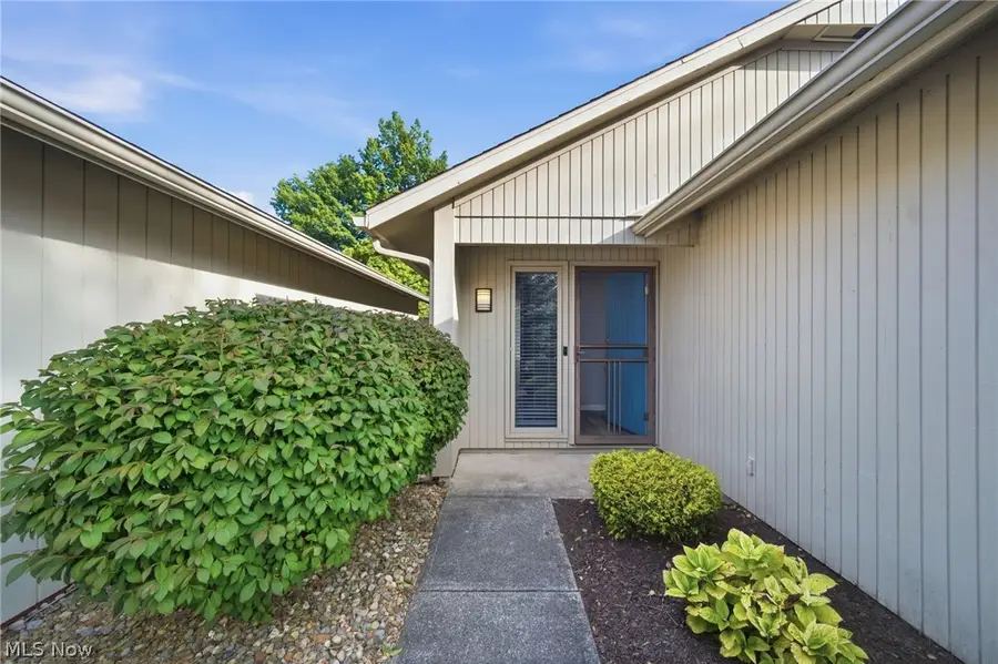 21600 Oak Bark Trail, Strongsville, OH 44149 - #2
