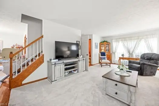 624 Royal Woods Drive, Wadsworth, OH 44281 - #3